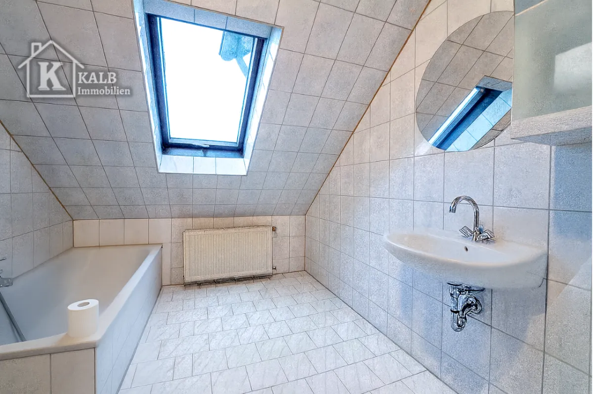 wohnzimmer-und-esszimmer-blick-bad-kissingen