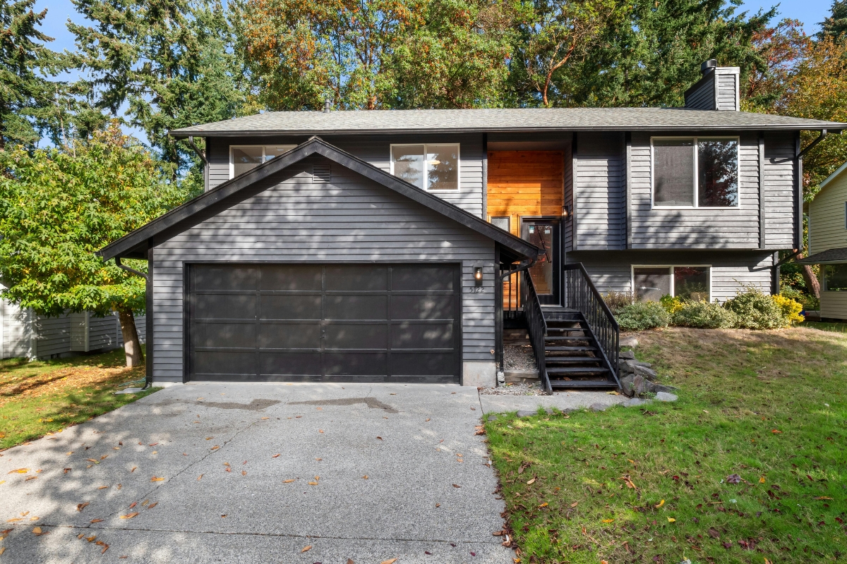 Transform Your Home with Our Expert Garage Builder Services