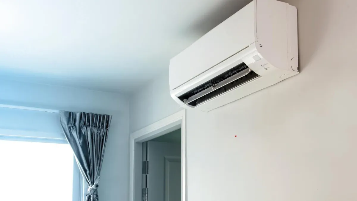 10 Signs Your AC Needs Repair Before It Breaks Down Completely