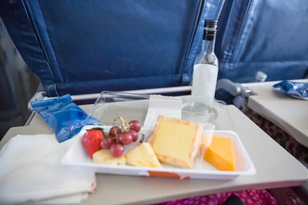 airplane tray setup