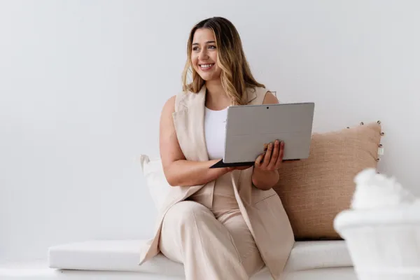 girl with laptop