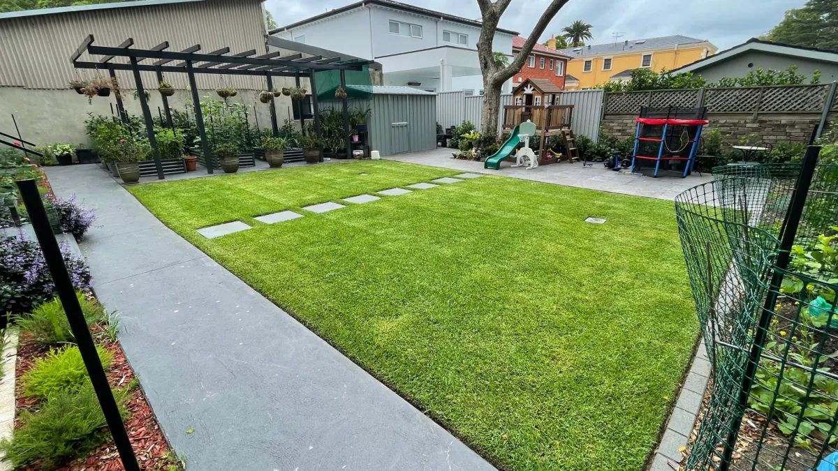 How Garden Clean-Ups Boost Curb Appeal in Spring