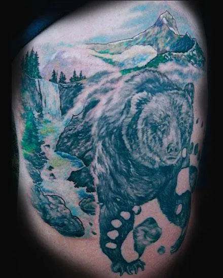 BEAR COUNTRY !