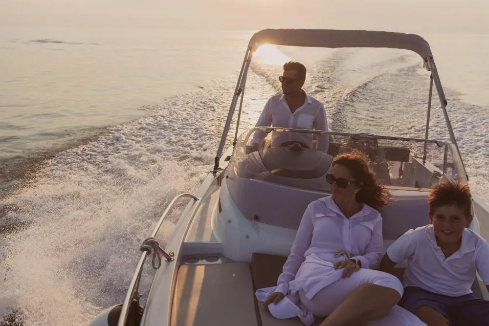 Boat Rental Service for Perfect Days Out