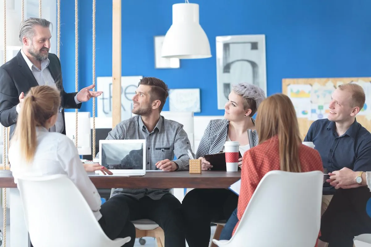 Why Connecteam Is a Game-Changer for Deskless Teams — And Why Personameant Solutions Recommends It