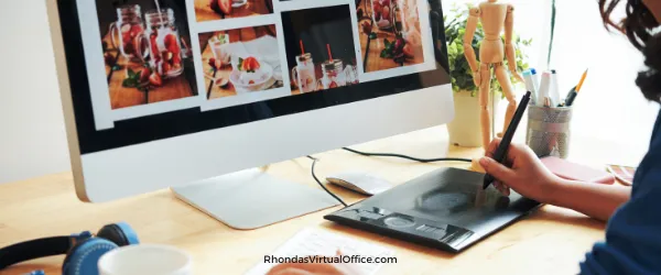 virtual assistant working on website