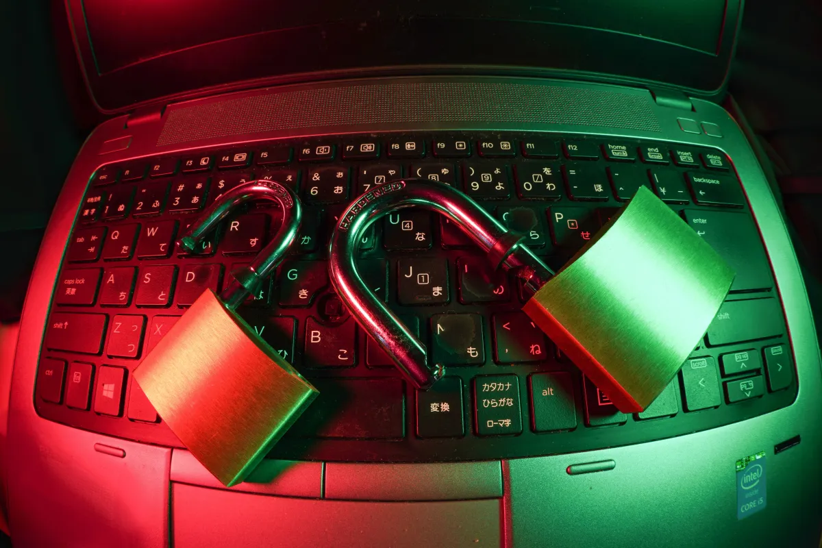 Keyboard with locks
