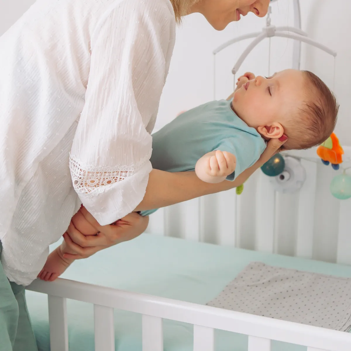 Sweet Dreams: The Top 5 Ways of Teaching Your Baby to Self-Soothe and Sleep Peacefully