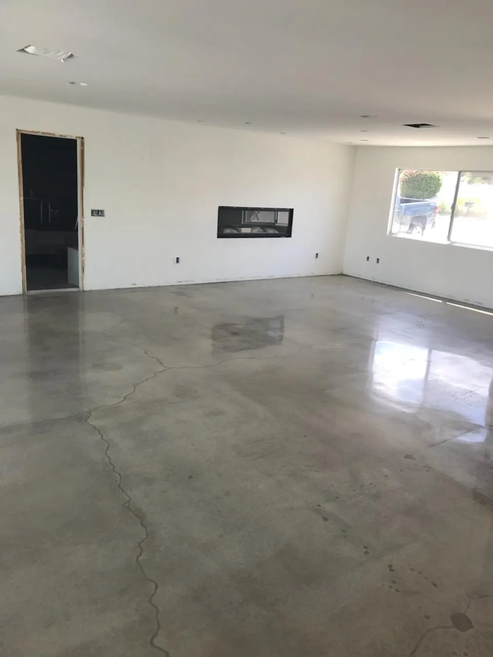 Polished concrete floor by Infinity Concrete Coatings