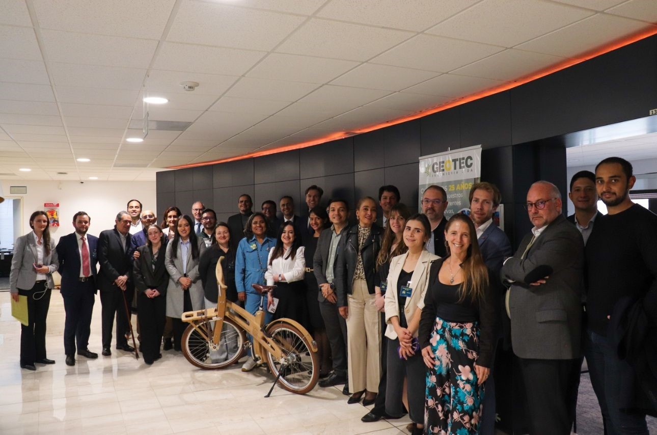 Lanzamiento Oficial Red