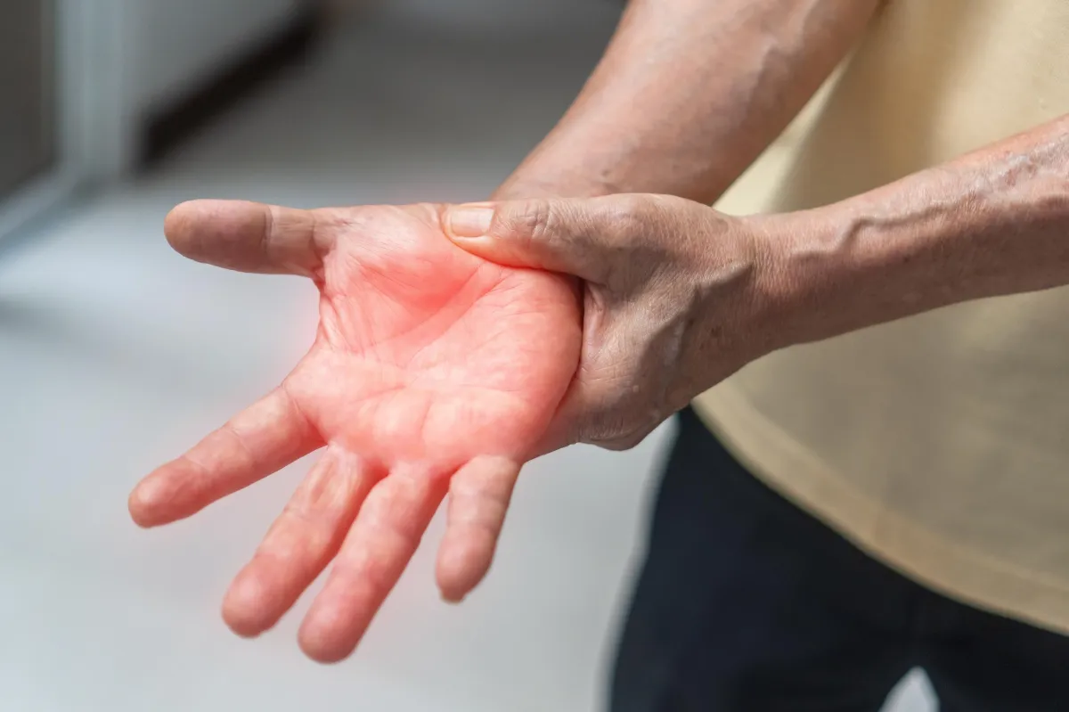 What Is Neuropathy? Understanding Its Causes and Treatments in Physical Therapy and Red Light Therapy