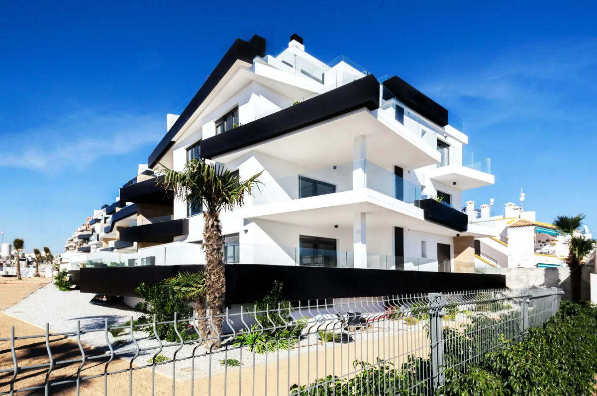 What Sets Apercio Realty Apart
