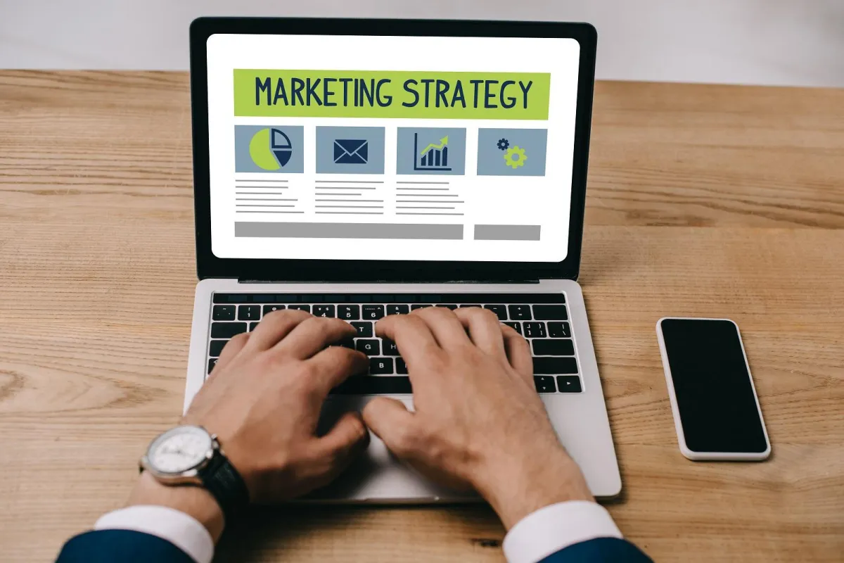 10 Digital Marketing Strategies to Use to Win More Customers in 2025