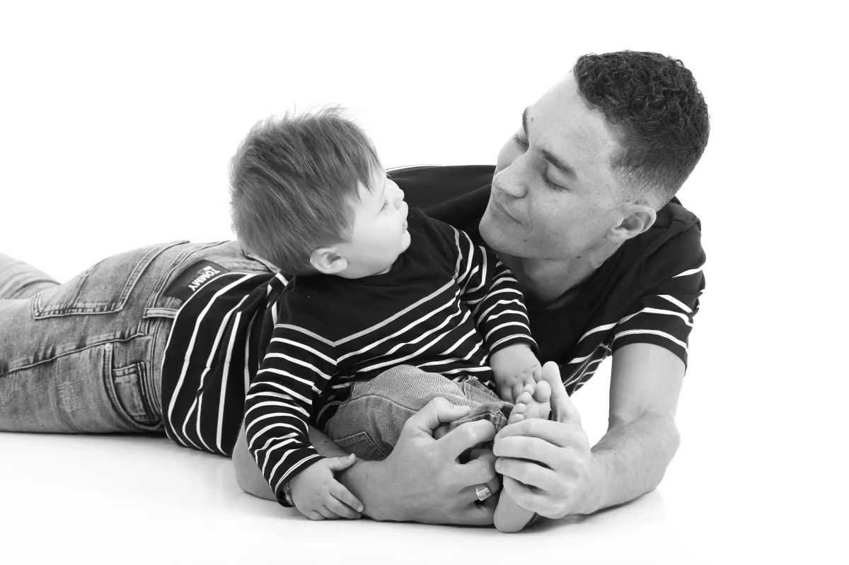 Photographe grossesse à Valence : des souvenirs tendres et artistiques avant l’arrivée de bébé