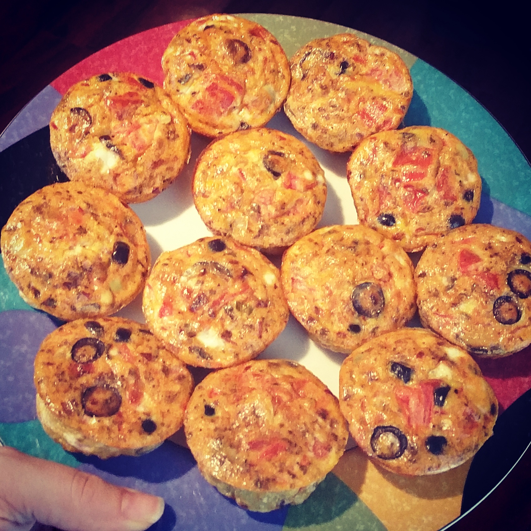 Paleo Pizza Egg Cups – Breakfast or Snack!
