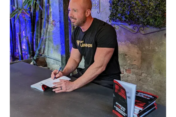 Empowering Fitness Entrepreneurs: PT Legends Co-Founder Signs High-Ticket Success Playbook