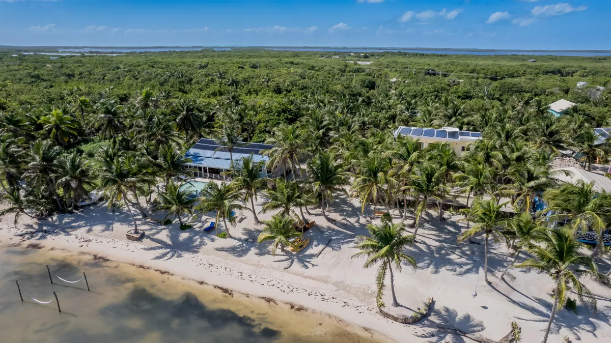Beachfront Vacation Rentals in Ambergris Caye Belize