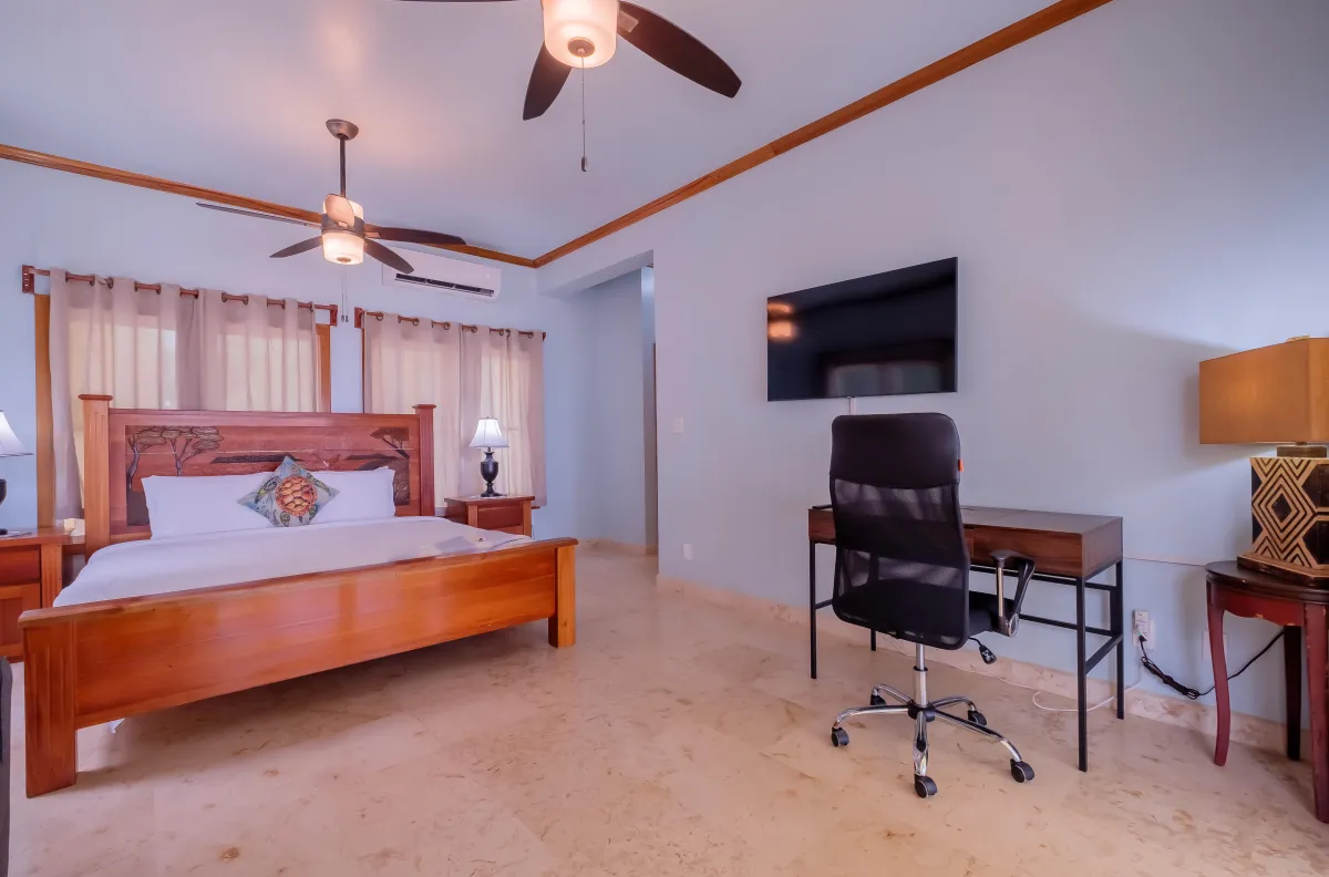 Bedroom with Desk