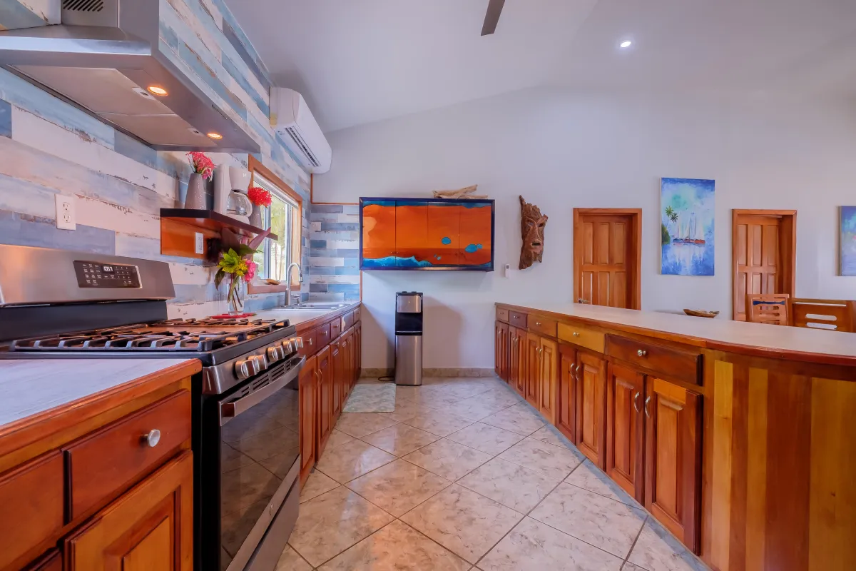 Vacation rental Fully equipped kitchen with water cooler in Ambergris Caye Belize