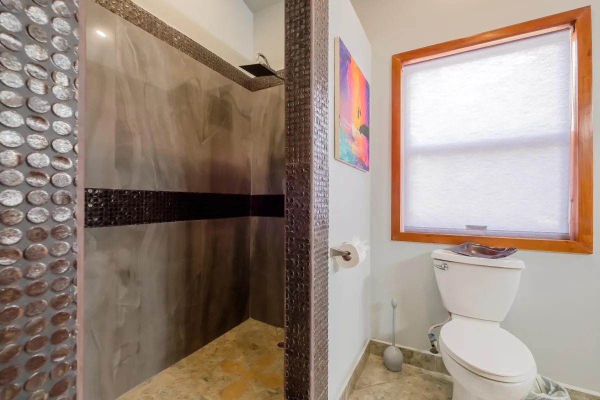 Walkin Shower in Ambergris Caye Belize in Vacation Rental