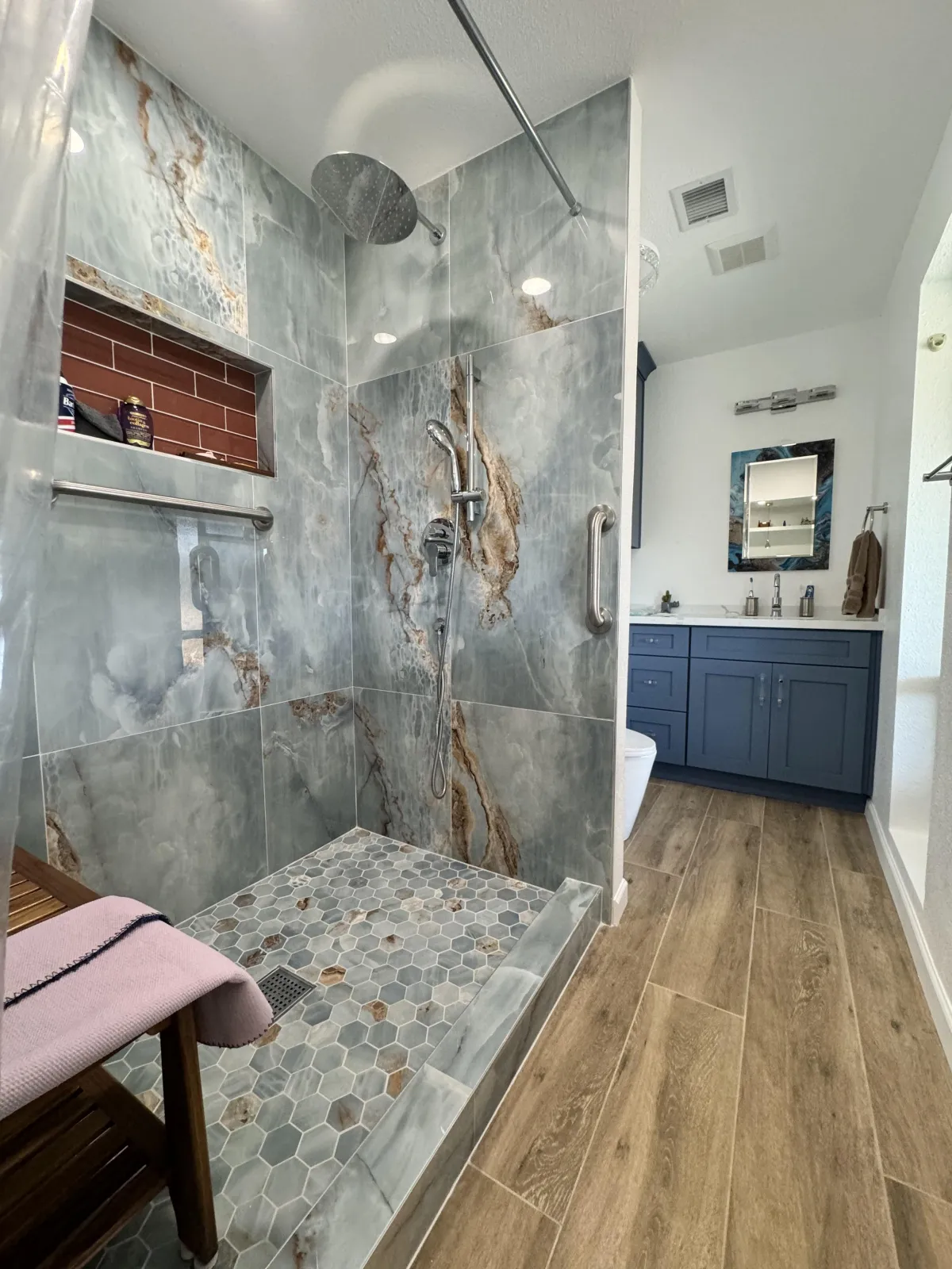 {{ custom_values.service_1 }} in {{custom_values.area_1})