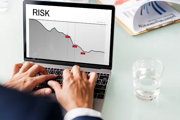 Refinancing Risk vs Rate Risk in 2026