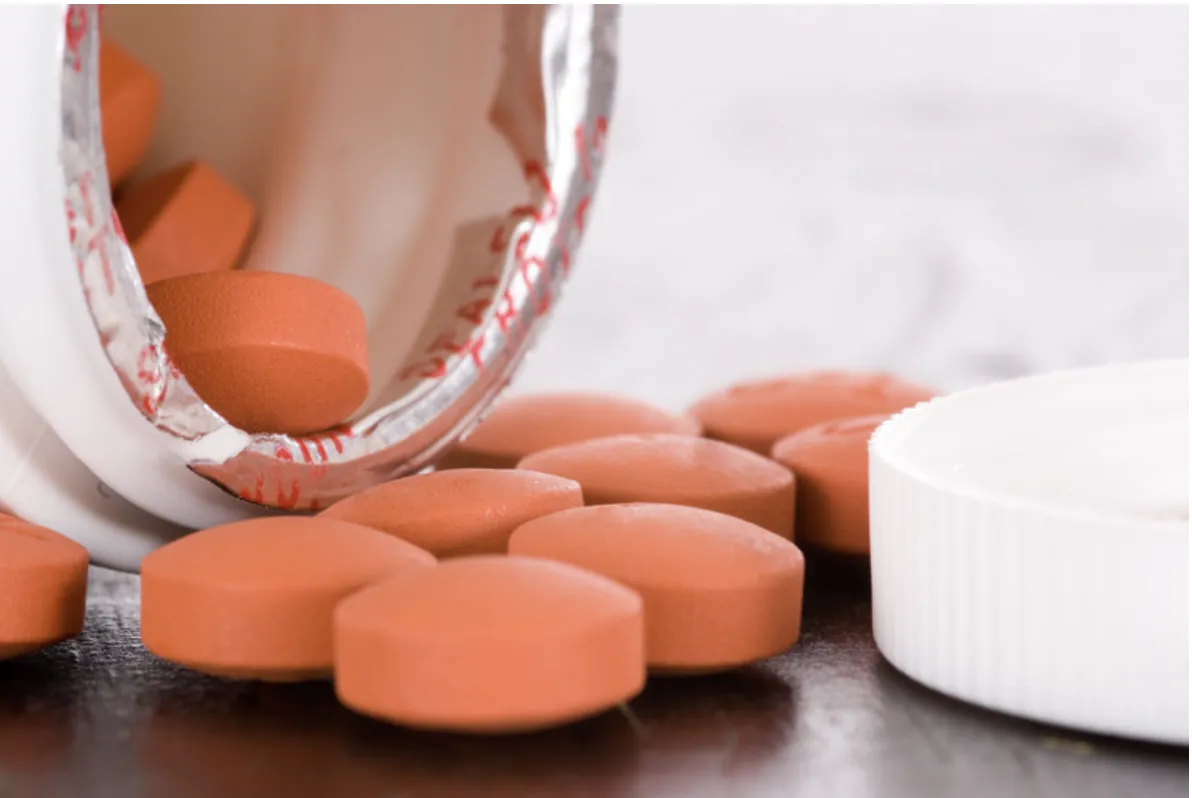 How Much Advil Can You Take? What to Know About Health Risks