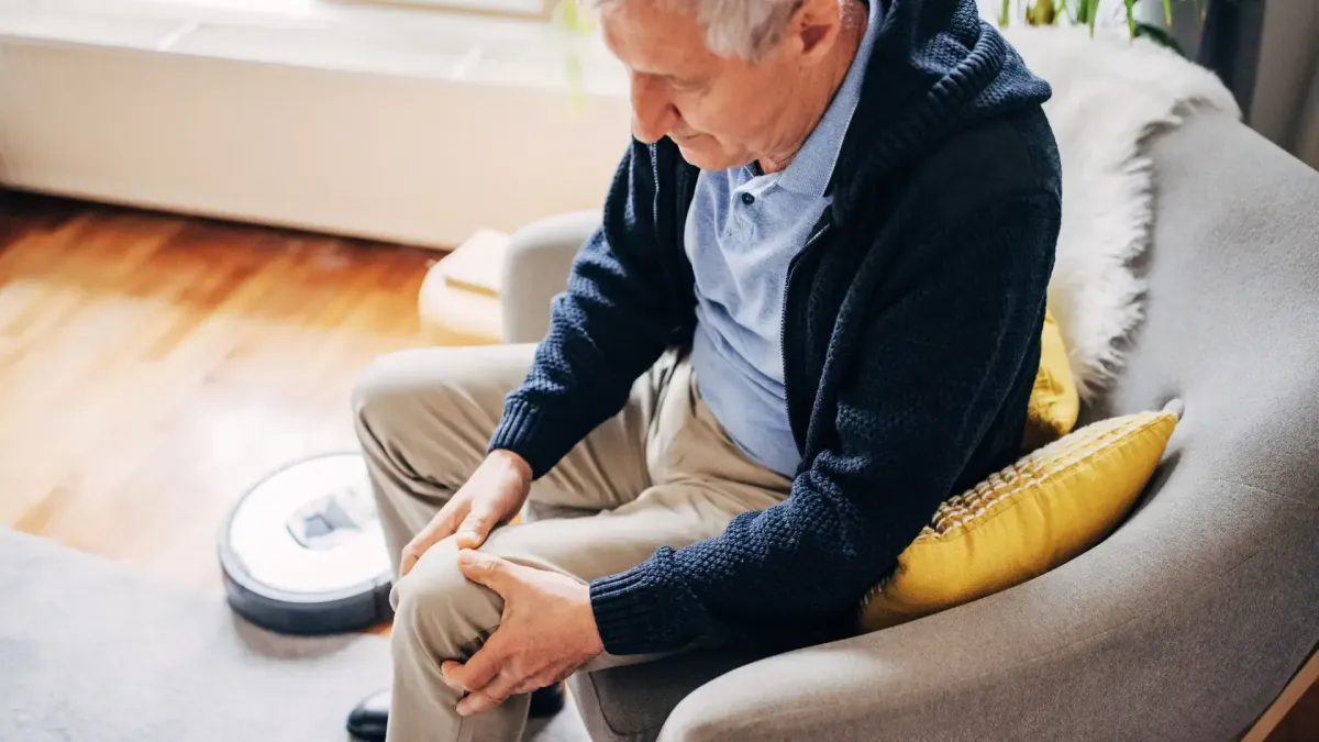 How do you stop Chronic Knee Pain in old age?
