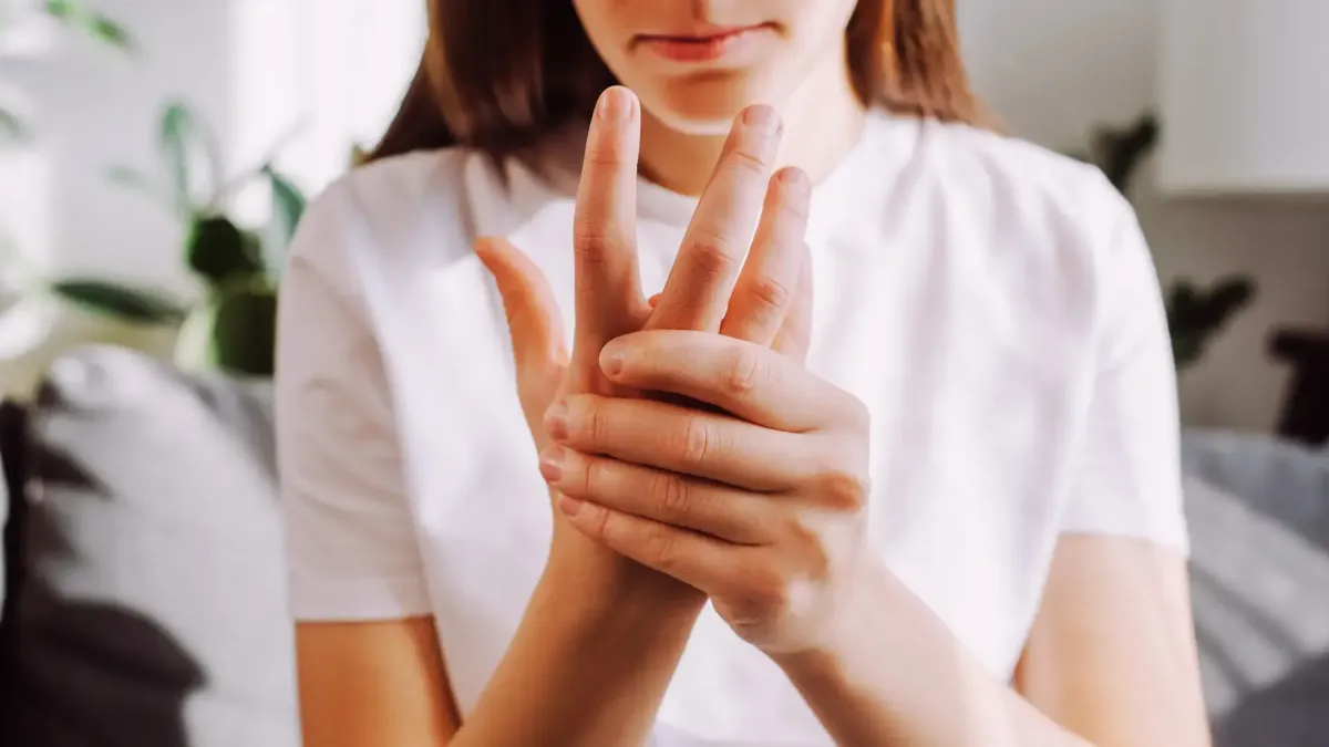 3 Symptoms of Neuropathy