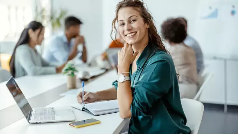 How to Craft a Positive Employee Experience: 8 Proven Practices