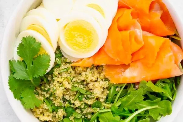 Smoked Salmon Quinoa Breakfast Bowl