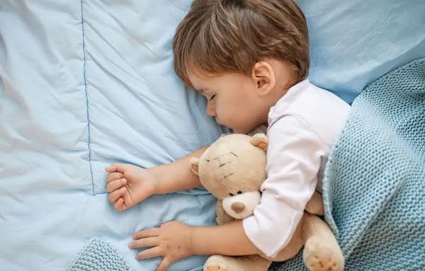 Helping Your Toddler Learn to Fall Asleep on Their Own