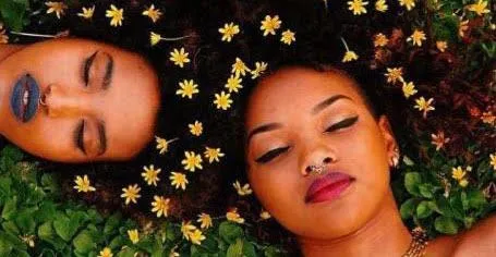Two women of color who has empowered her living through confidence.