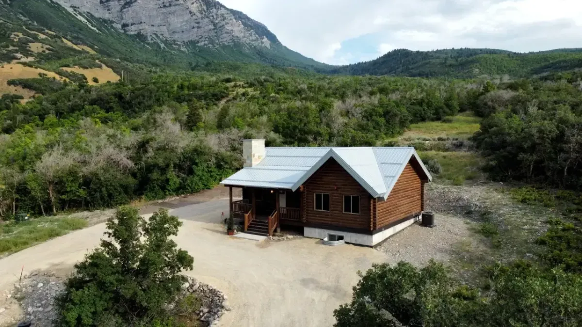 Charming Cabin with Mountain Views in Provo Canyon