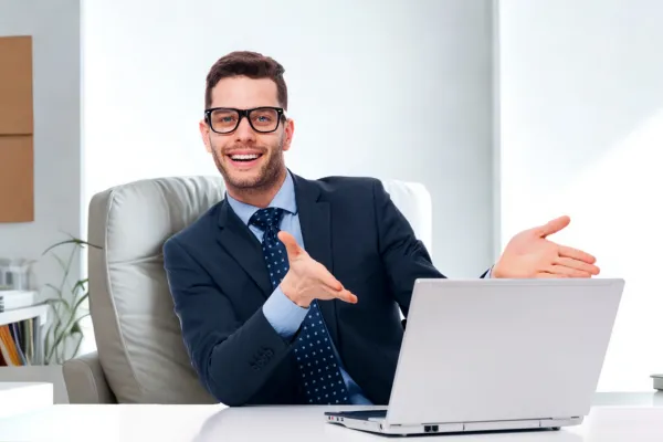 Las 7 Claves para Convertirte en un Agente Digital de Seguros