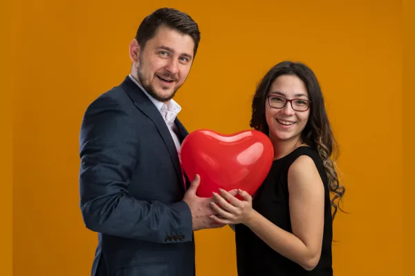 Febrero: vender seguros desde el enfoque de protección y amor.