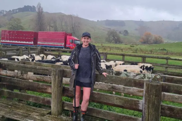 Farmer Sophie Land to help other farmers' struggling mentally with workload