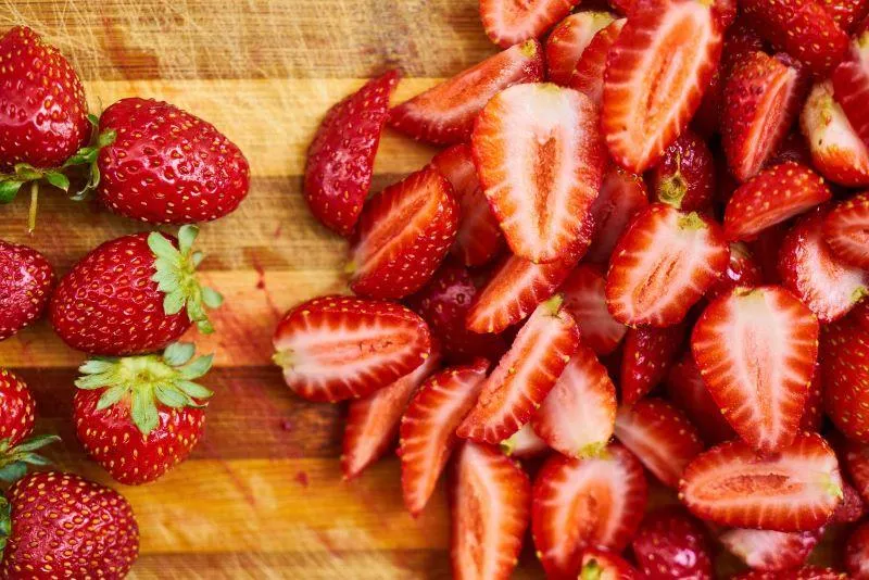 Your Backyard Fruit Bowl – Strawberries