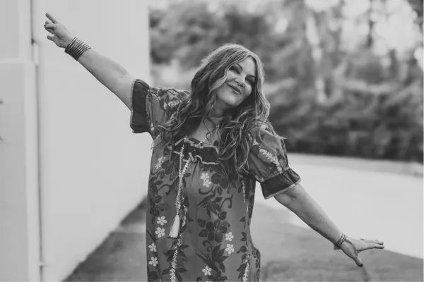 Embracing Solitude: My Juicy Self-Discovery Journey
