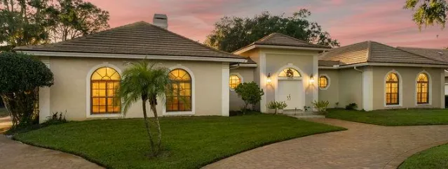 Família brasileira comprando casa em Orlando, Flórida.