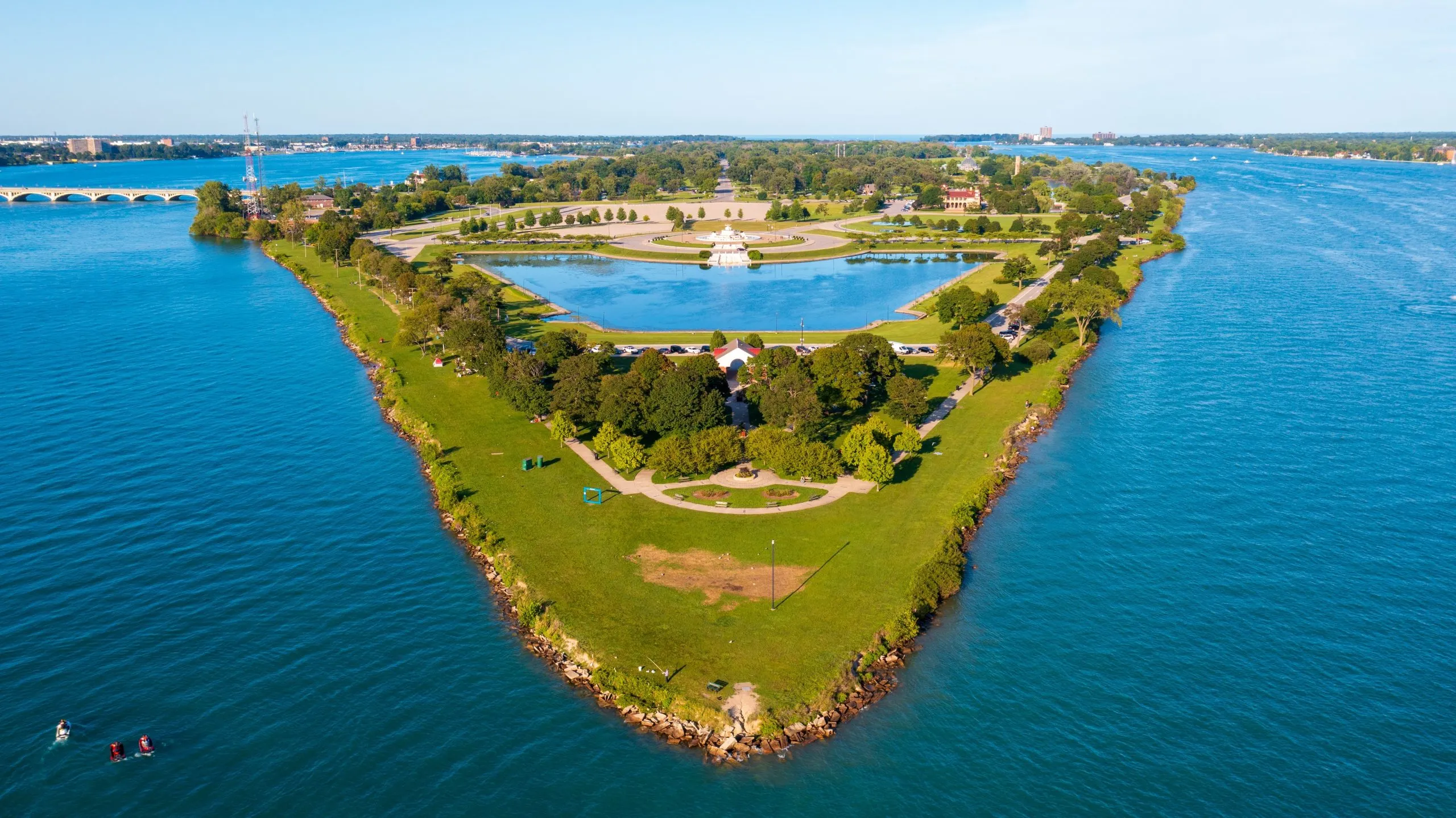 Exploring Belle Isle Park by Car: Must-See Spots and Travel Tips | Rent Now LLC, Detroit, MI 