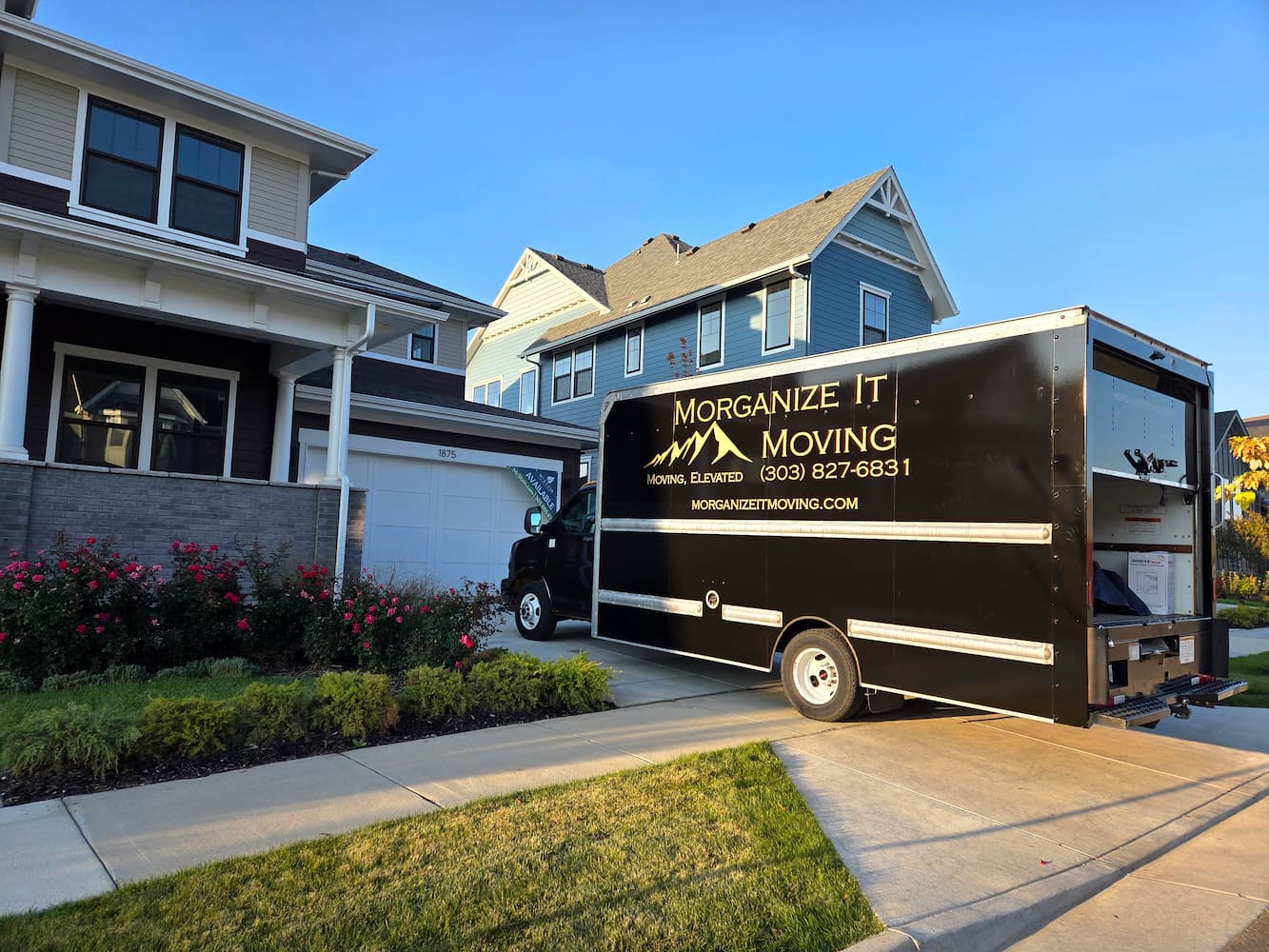 Morganize It Moving truck in the middle of a move