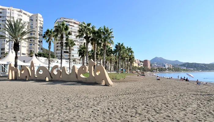 Guiri, No Hagas Eso: Cosas Que He Visto en Málaga Que Dan Vergüenza Ajena