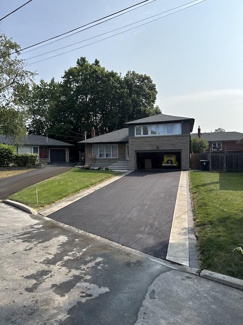 Asphalt Driveway with Stone Soldier Course in North York | Pavemar Paving
