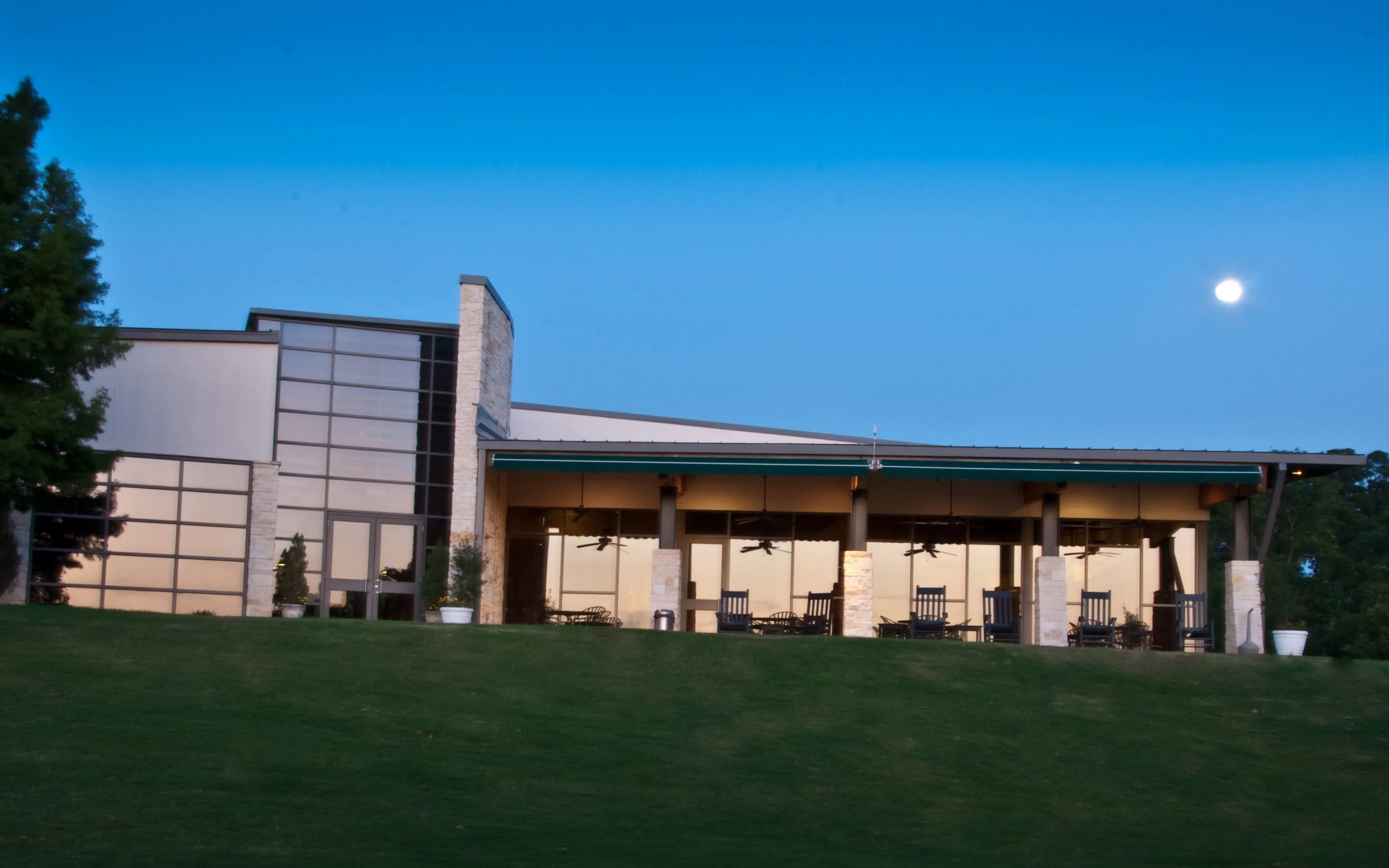 Sizzling Up Flavor at The Branding Iron Bar & Grill in Garland