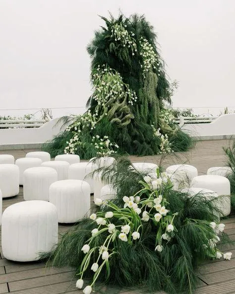 Floral Trends 2025: From Organic to Museum-Inspired Wedding DesignsNew Blog Post