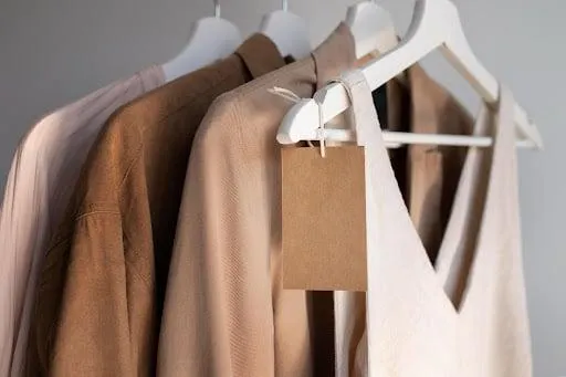 Slow fashion e Fast Fashion: conheça esses dois conceitos e suas diferenças