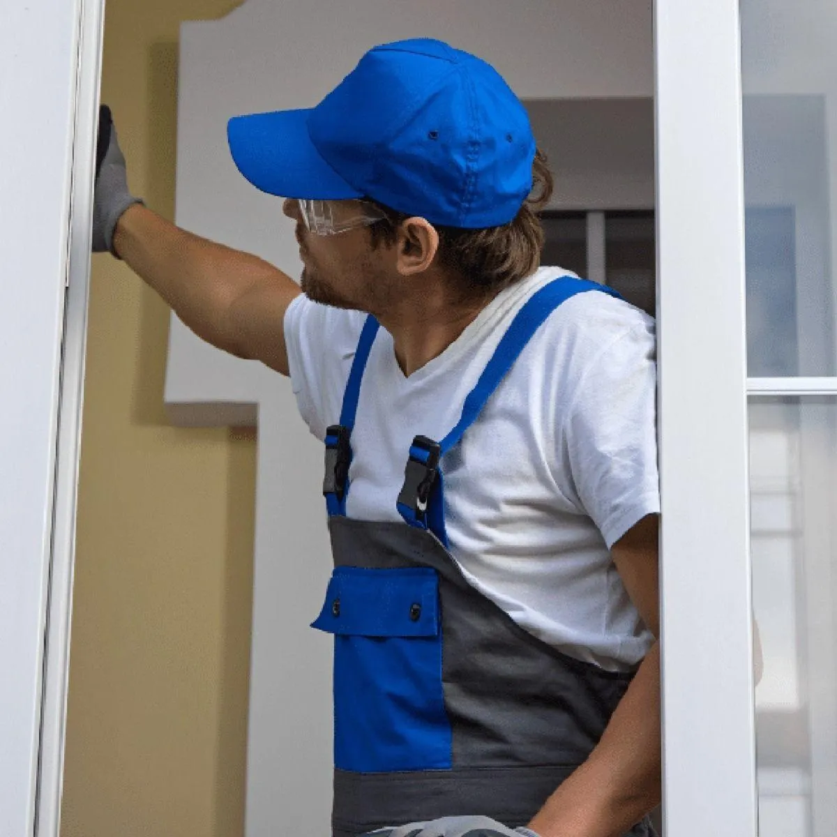 Checking For Heat Loss: Winter Draft Inspection