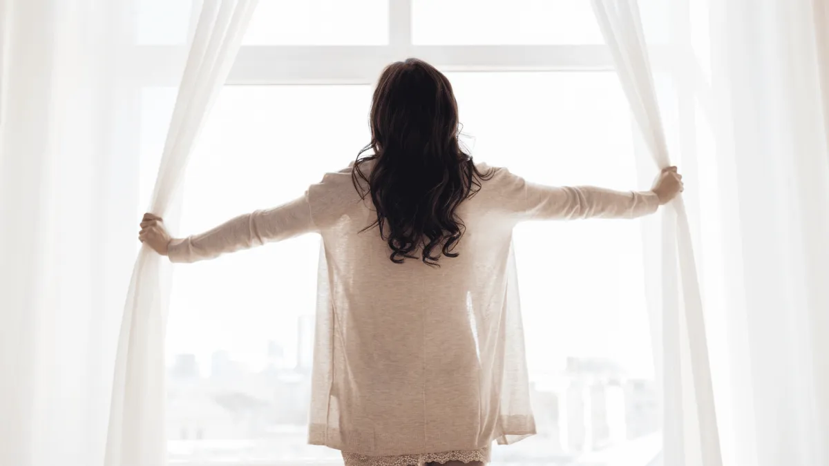 How You Start Your Day Sets the Tone for the Rest of the Day (A Morning Routine for Busy Women)