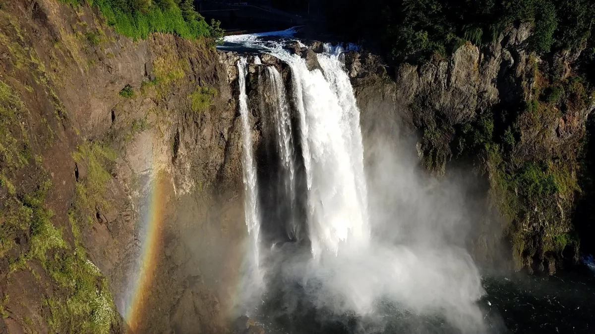Snoqualmie Falls: A Majestic Escape Just Outside Seattle